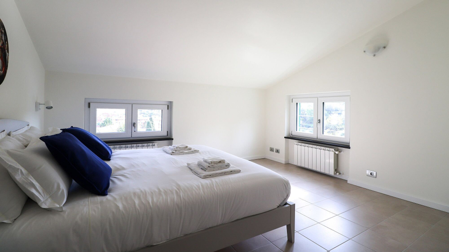 Room 5, Giuseppe Pastine 17 D - Santa Margherita Ligure, Genova