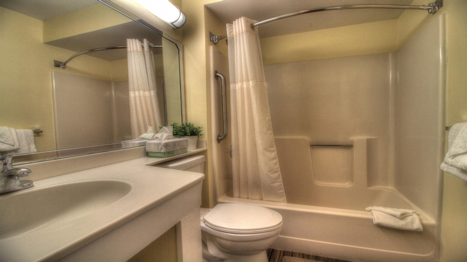 Bedroom 2, Killington Center Inn & Suites by Killington VR - 1 Bedrooms, Rutland