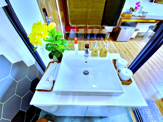 Bathroom 4, Thu Le Hotel, Cao Lanh