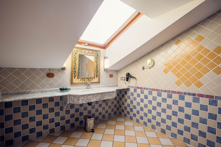 Bathroom 5, Hotel Spa Villa Pasiega, Cantabria