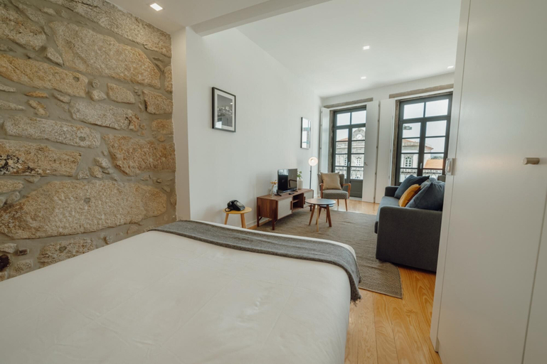 Bedroom 3, Courtyard Oporto Design Apartment D, Porto