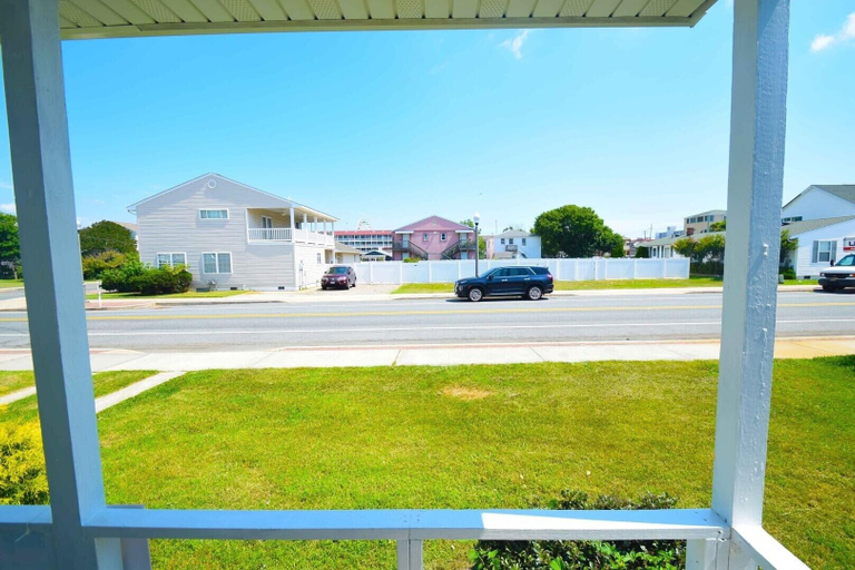 Property grounds, Bayshore Drive 211 3 Bedroom Home by RedAwning, Worcester