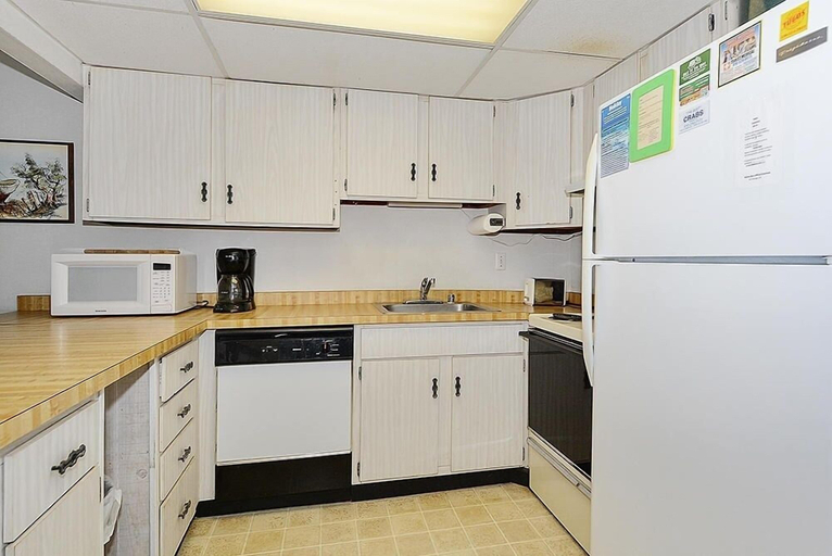 Private kitchen, Bonaire 404 2 Bedroom Condo by RedAwning, Worcester