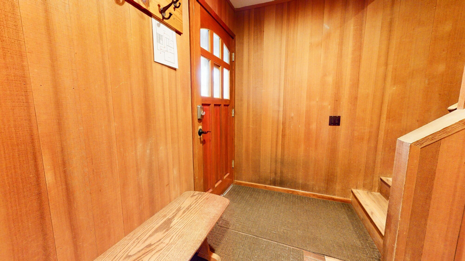 Interior 3, Winterset #3 3 Bedroom Condo by RedAwning, Mono
