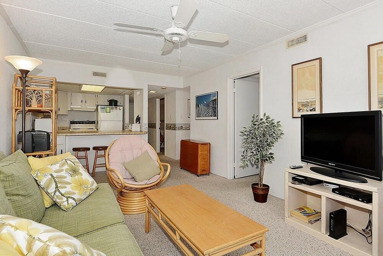 Living area 2, Bonaire 404 2 Bedroom Condo by RedAwning, Worcester