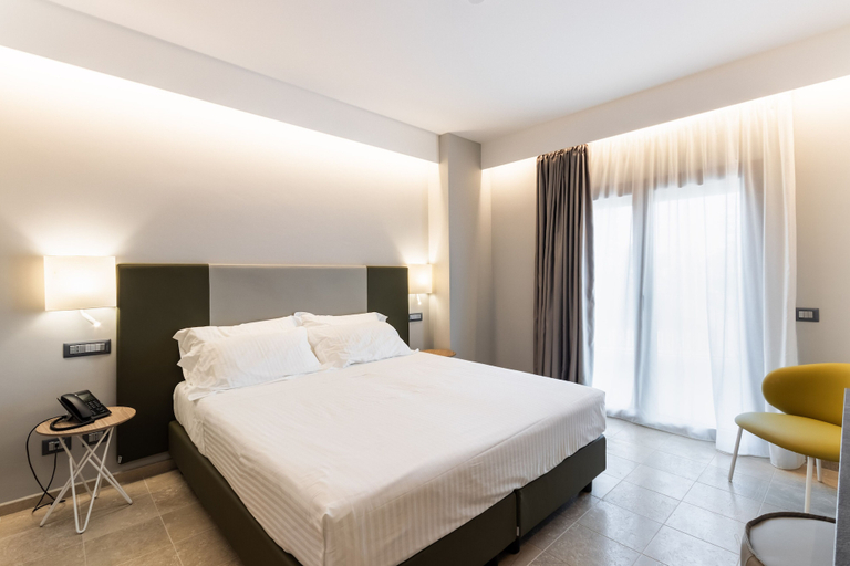 Bedroom 2, Hotel Netum Mare, Syracuse