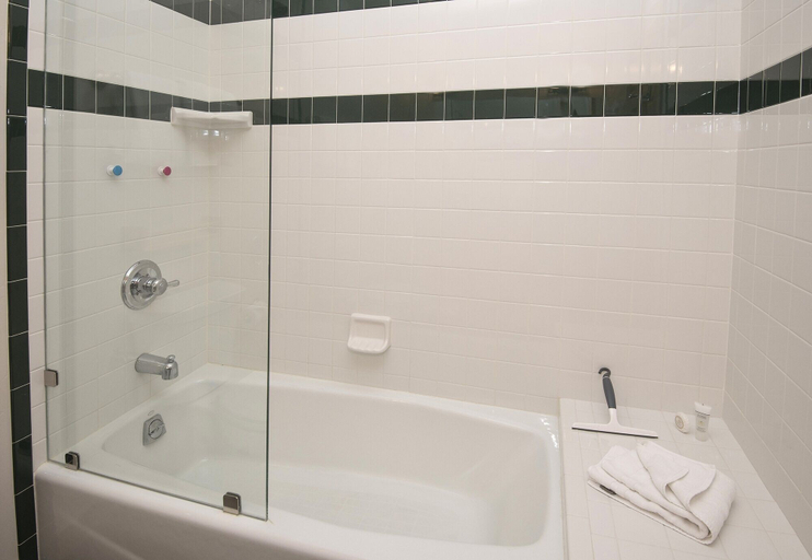 Bathroom 4, 2109 B Chamonix 4 Bedroom Home by RedAwning, Eagle