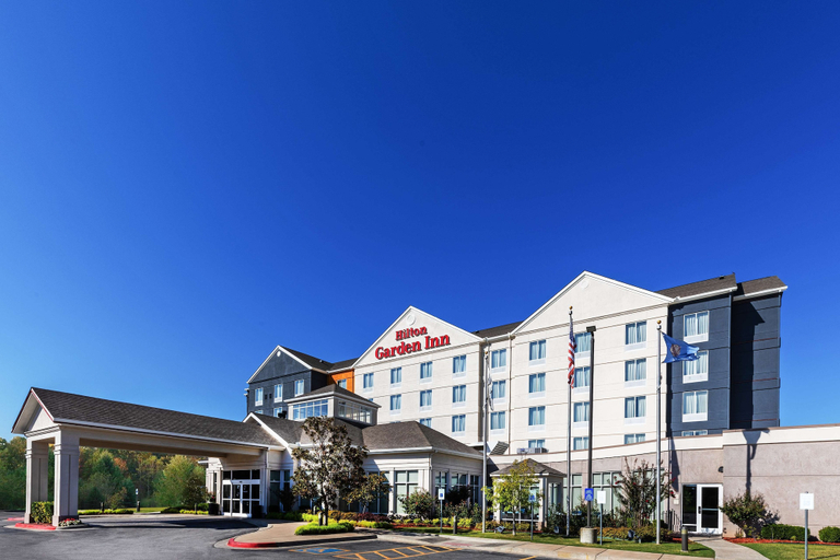 Exterior & Views 2, Hilton Garden Inn Tulsa Midtown, Tulsa