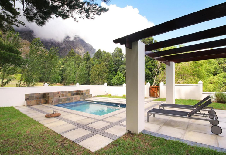 Sport & Beauty, Stony Brook Cottages, Cape Winelands