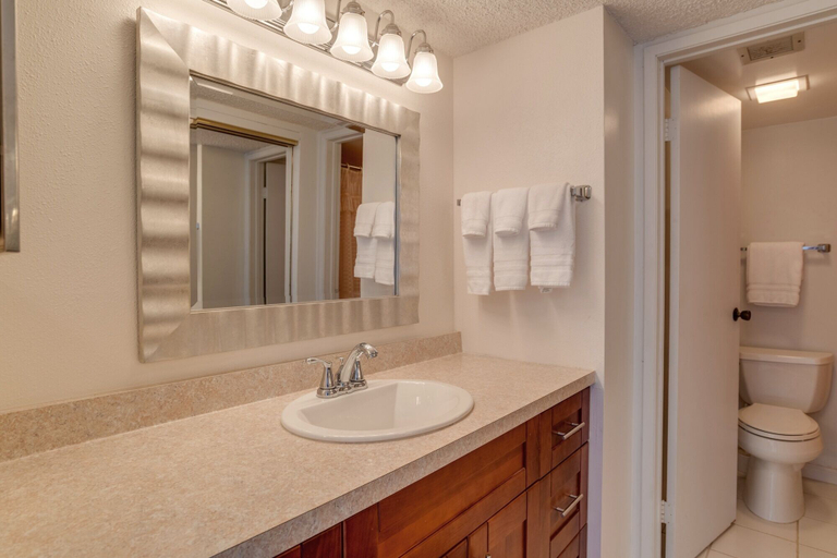 Bathroom 4, Valley Isle #703 2 Bedroom Condo by RedAwning, Maui