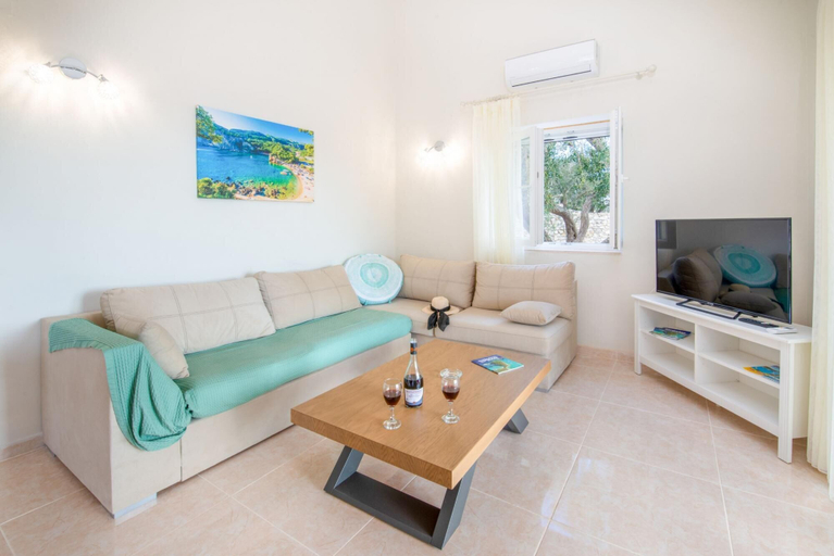 Room 2, Villa Plagia Brand New Villa, Ionian Islands