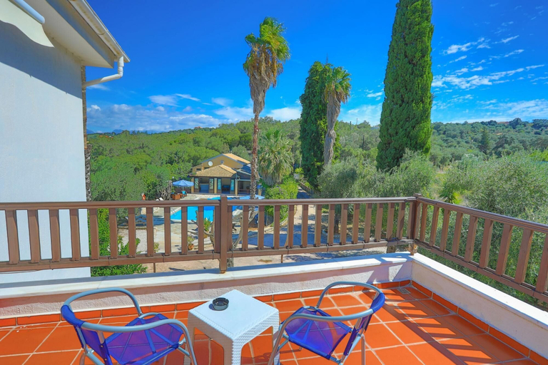 Room 4, Villa Lianolia in Pelekito Corfu, Ionian Islands