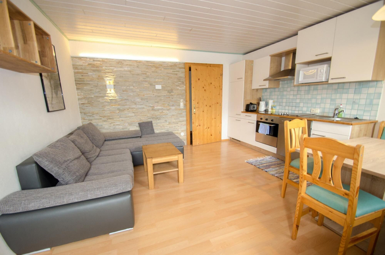 Room 5, Apartment Fuchslehen - Near ski Lift and Town, Zell am See