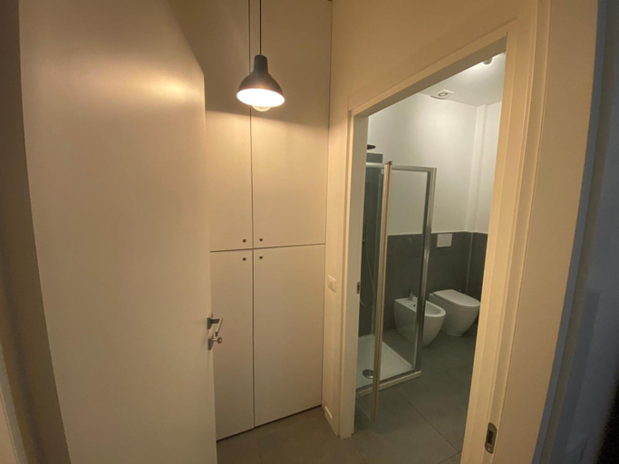 Others 5, Loft Centrale Milano, Milano