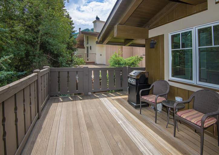Balcony 5, Bridge St. Condominium R2 3 Bedroom Condo by RedAwning, Eagle