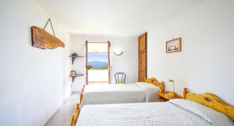 Bedroom 3, Villa Bacco in Termini, Napoli