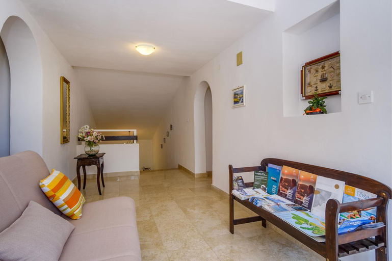 Facilities 2, Apartments Mirella, Mali Lošinj