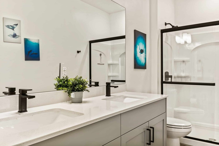 Bathroom 4, Stapes Escape #75 by RedAwning, Washington