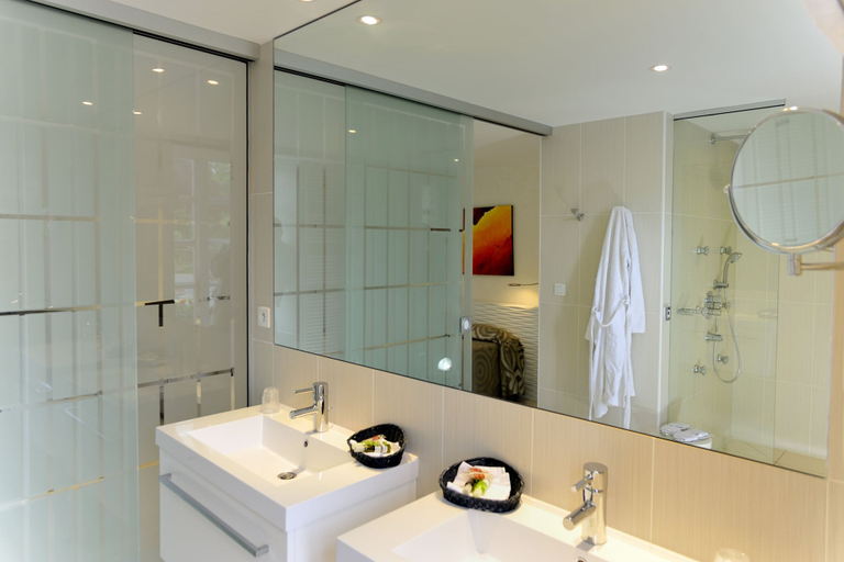 Bathroom 3, Le Relais Du Gué De Selle, Mayenne