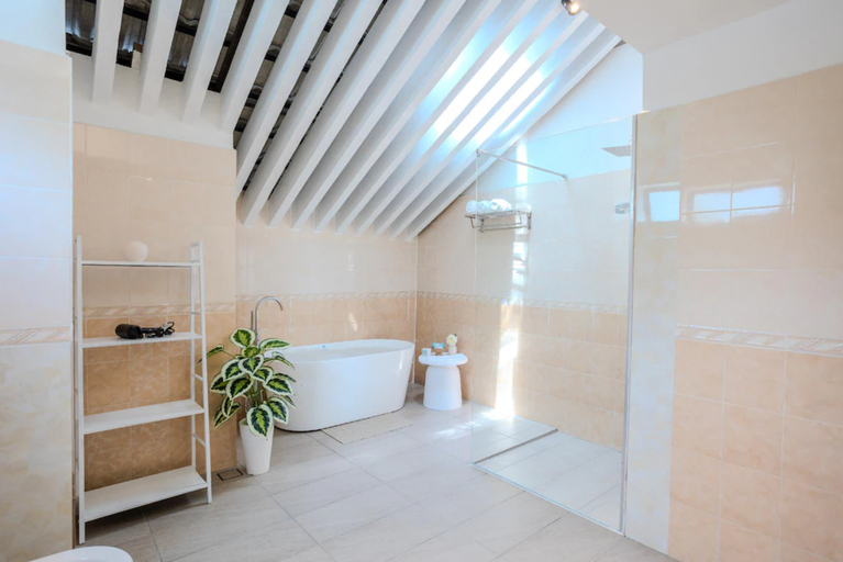 Bathroom 4, Suntai Villa, Port Dickson