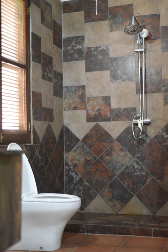 Bathroom 4, Selous Kinga Lodge, Rufiji