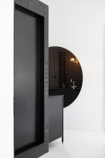 Facilities 4, Trilogy Black, Central Macedonia