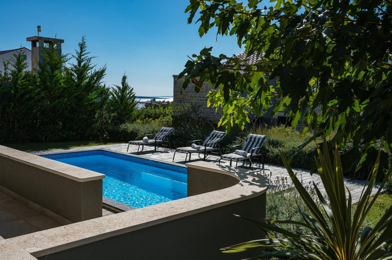 Others 5, Villa Flavia and Alba - Private Heated Pool, Novalja