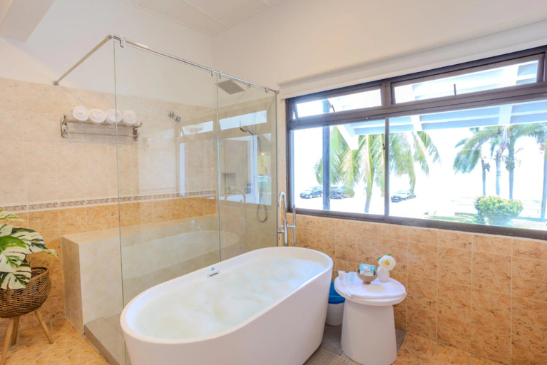 Bathroom 5, Suntai Villa, Port Dickson
