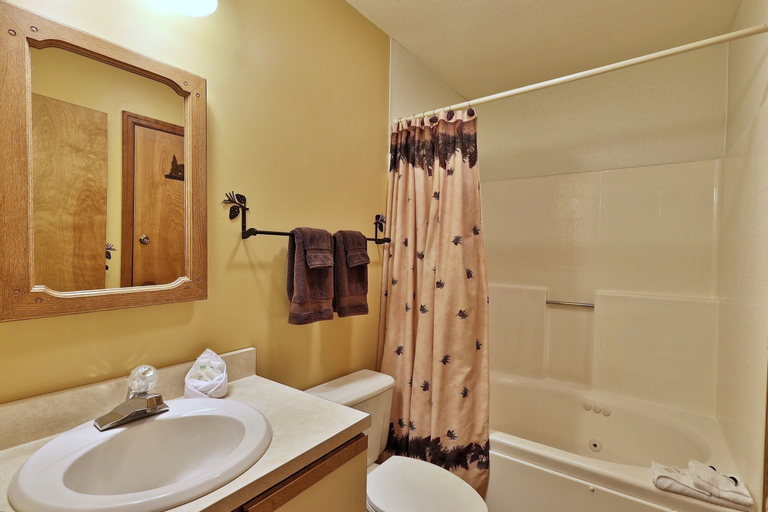 Bedroom 4, Glazebrook by Killington Vacation Rentals, Rutland