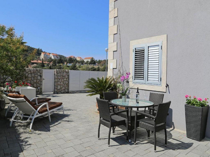 Others 5, Villa Vanda, Dubrovnik