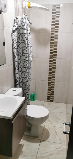 Others 3, Apartamento vacacional en Medellin central privado y tranquilo, Medellín