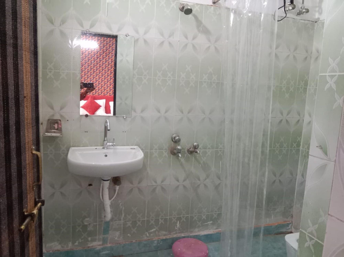 Bathroom, Avexia Fun City Resort, Mirzapur