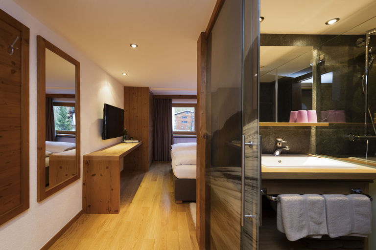 Bathroom 4, Hotel Sandhof, Bludenz