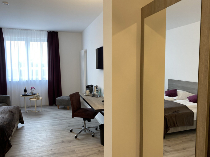 Bedroom 2, PRIMA Inn HOTEL & HOF NEURUPPIN, Ostprignitz-Ruppin