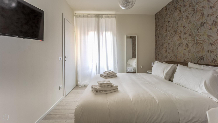 Bedroom 3, Italianway - The B Village Superior - 46, Milano
