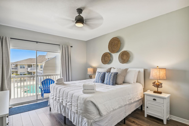 Bedroom 3, SPC 9232 is a Beautiful recently upgraded 2 BR with Free Beach Service by RedAwning, Okaloosa