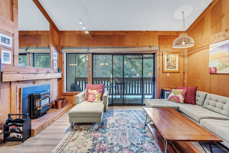 Living room 5, Modern & Sleek Condo - Creekside #110 by Bear Valley Vacation Rentals, Alpine