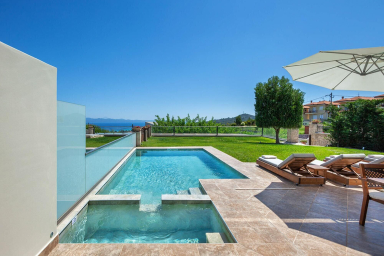 Room 5, Sunny Villa Grande in Kassandra, Central Macedonia