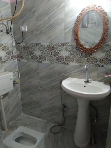Bathroom, Goroomgo Herb Club Homestay Bhimtal , Nainital