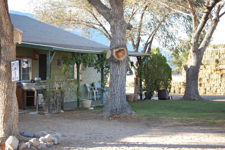 Exterior & Views 2, Olancha RV Park & Motel, Inyo