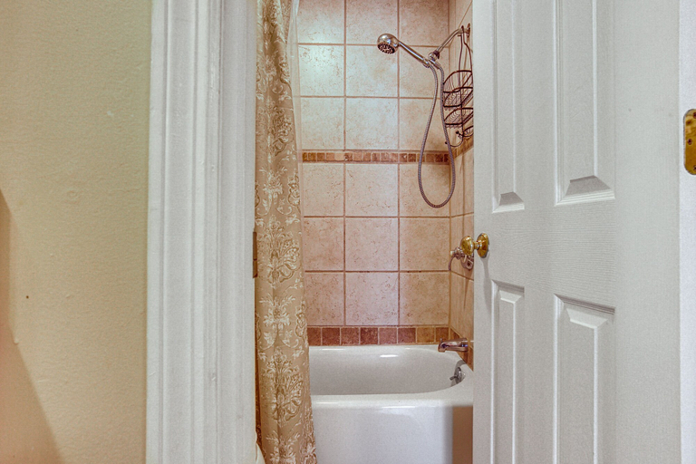 Bathroom 5, Harbor Island Condo with Deck - Steps to Beach!, Beaufort
