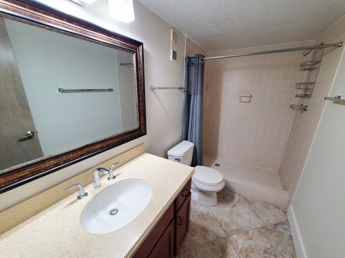 Bathroom 4, Sand Dollar 101 3 Bedroom Condo by RedAwning, Saint Johns