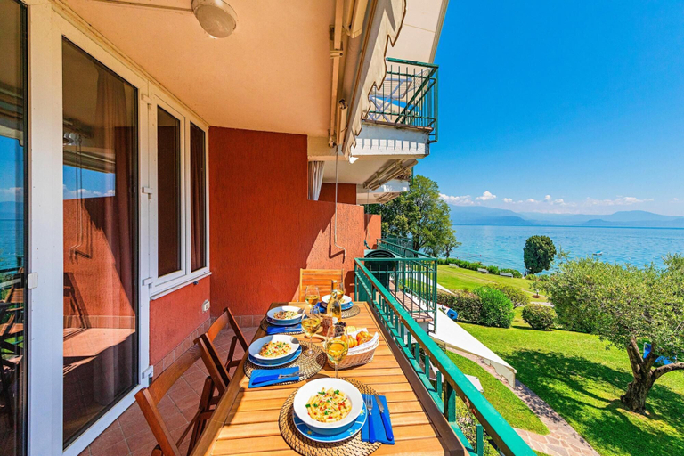 Room 4, San Sivino 57 Apartment by Wonderful Italy, Brescia
