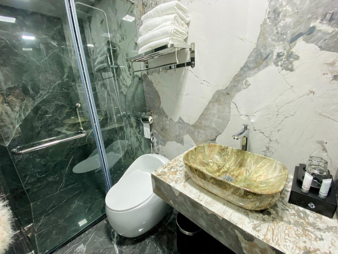 Bathroom 3, Bao Ngoc Hotel Phap Van, Hoàng Mai
