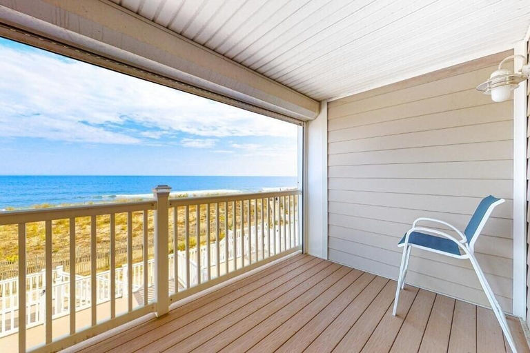 Property grounds 2, Pilot House 5 4 Bedroom Townhouse by RedAwning, Worcester