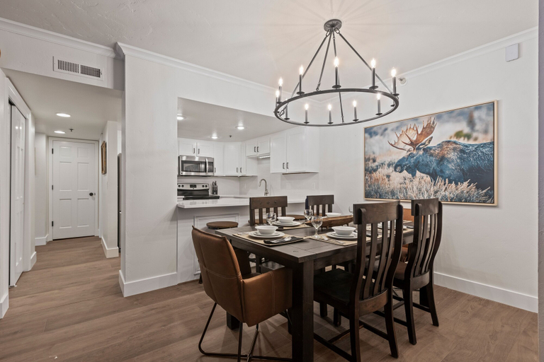 Dining 2, Park Station 216 2 Bedroom Condo by RedAwning, Summit