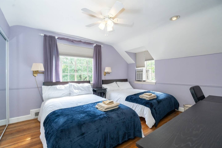 Bedroom 3, Spacious 4BR CozySuites in Old Town Alexandria, Alexandria