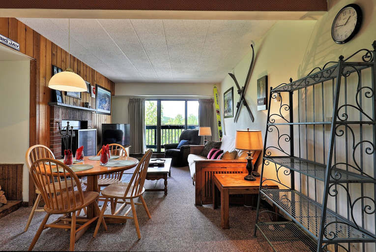 Food & Drinks 4, Mountain Green Resort by Killington VR - 1 Bedrooms, Rutland
