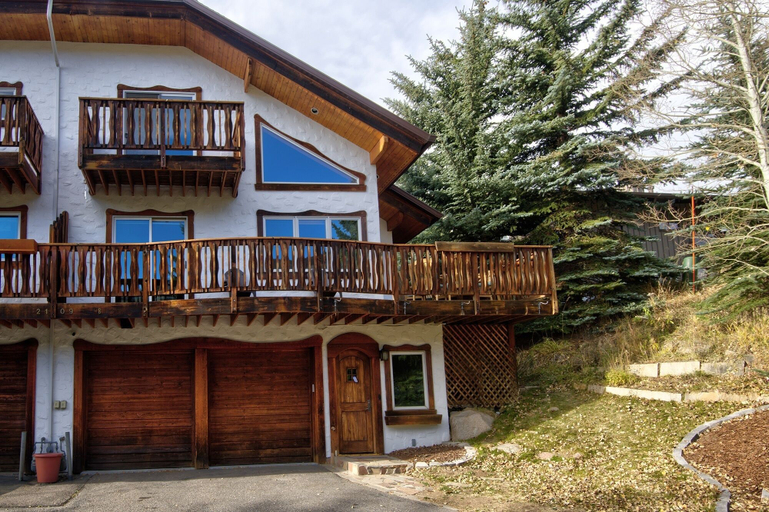 Exterior 5, 2109 B Chamonix 4 Bedroom Home by RedAwning, Eagle
