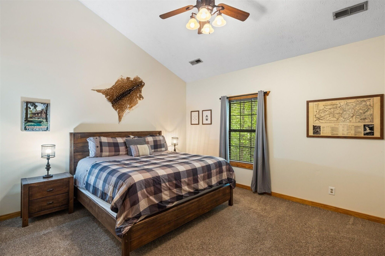 Bedroom 2, Whitetail Cabin 2 Bedroom Cabin by RedAwning, Sevier